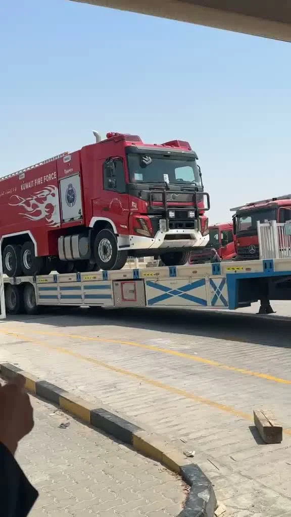 سيارات إطفاء على مقطورات لوبد