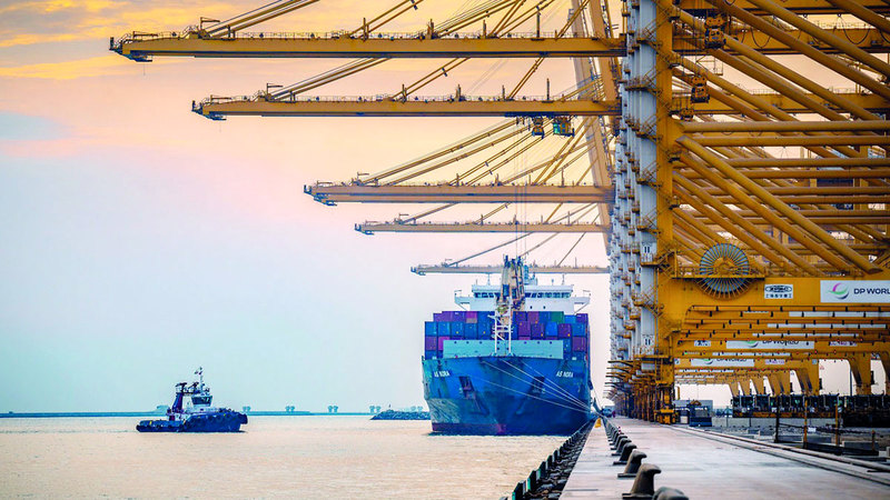 الاستفادة من موانئ الامارات في تحسين سرعة الشحن الدولي إلى دول الخليج و الشرق الأوسط و شمال أفريقيا